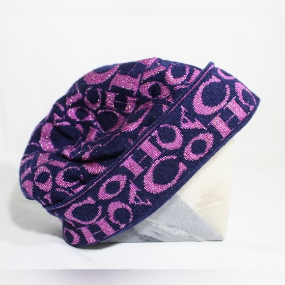 Coach logo beanie, EUC - Picture 5 of 9